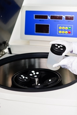 22000 Rpm High Speed koelcentrifuge met 4*1000 ml capaciteit