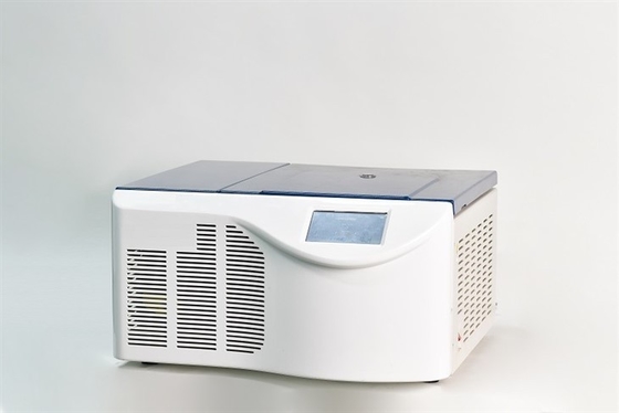 RTC-functie Koudgevulde centrifuge op de banklaag Lage geluidsdruk 22000r/min