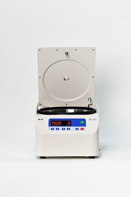 Rustige en efficiënte Labtech-tafeltopscentrifuge met lage snelheid Maximale snelheid 4000 RPM en geluidsniveau ≤55dB ((A))